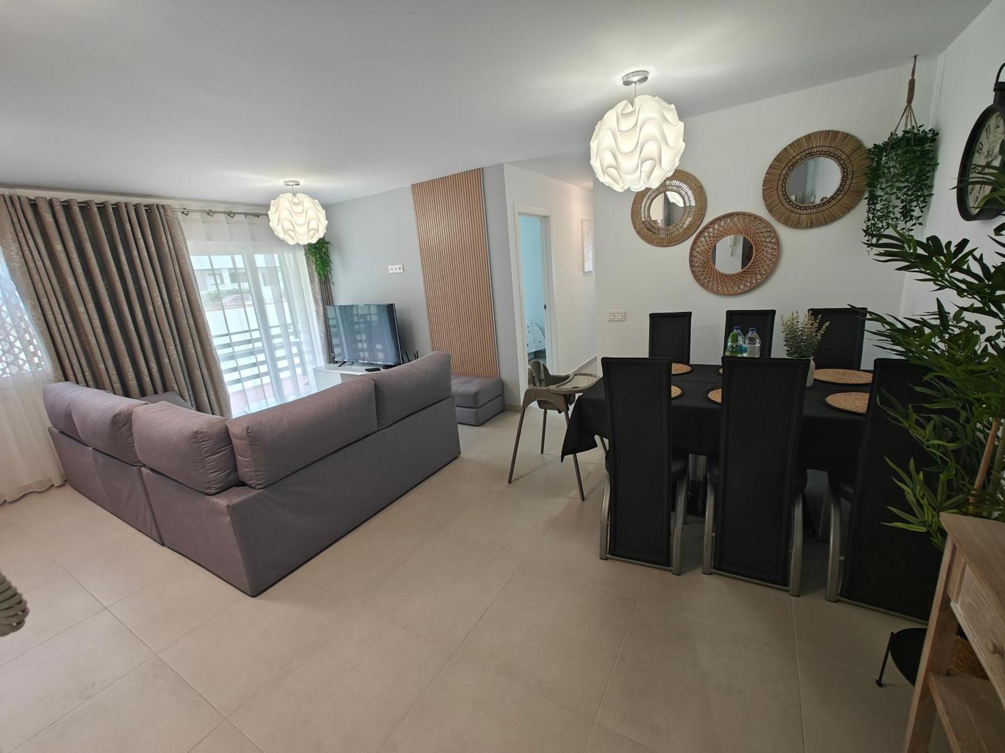 Sun Apartment - 3 Bedrooms, Priv Parking, Pool, Ac, Tv Channels, Fibre Net 洛斯克里斯蒂亚诺斯 外观 照片