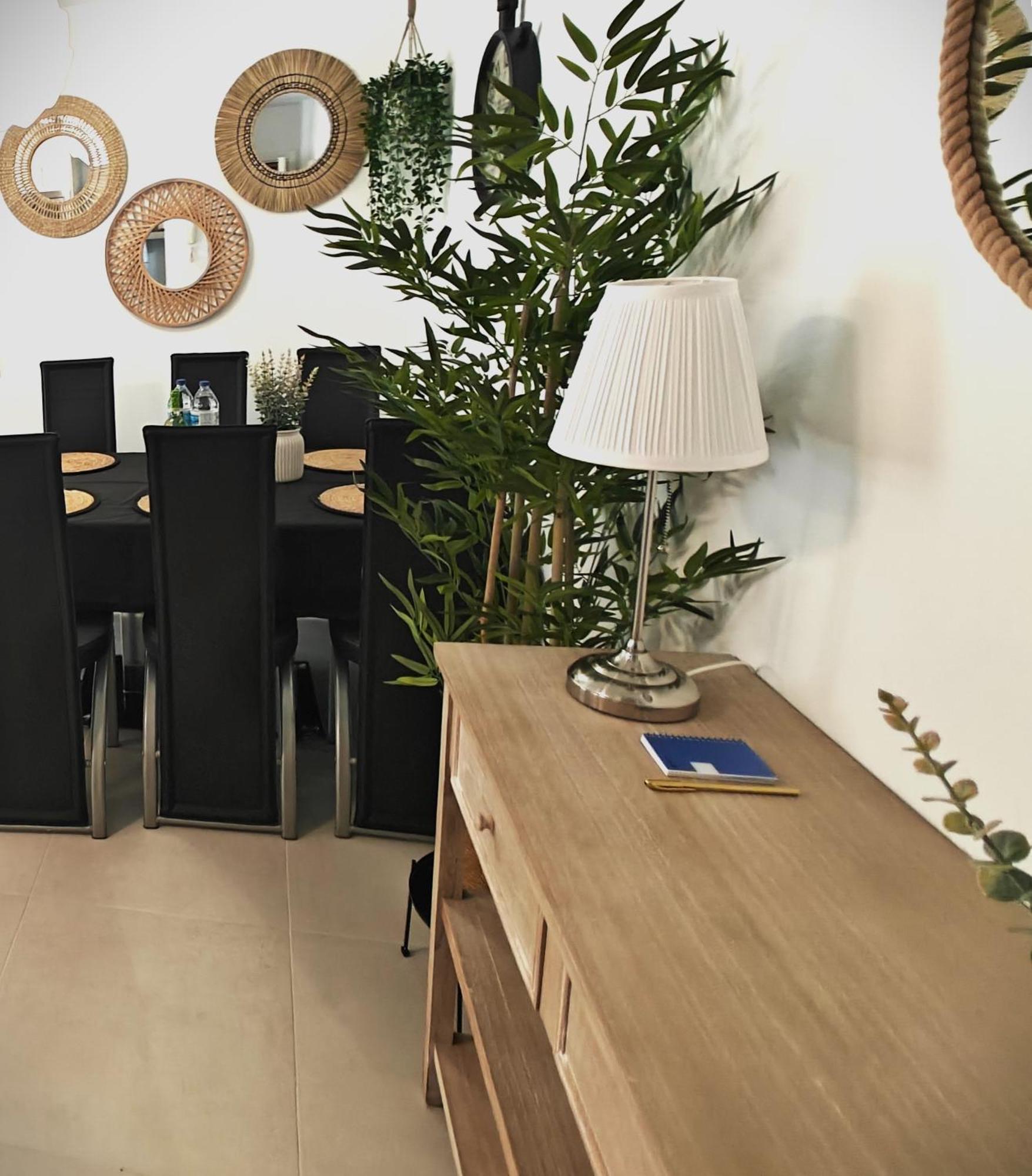 Sun Apartment - 3 Bedrooms, Priv Parking, Pool, Ac, Tv Channels, Fibre Net 洛斯克里斯蒂亚诺斯 外观 照片