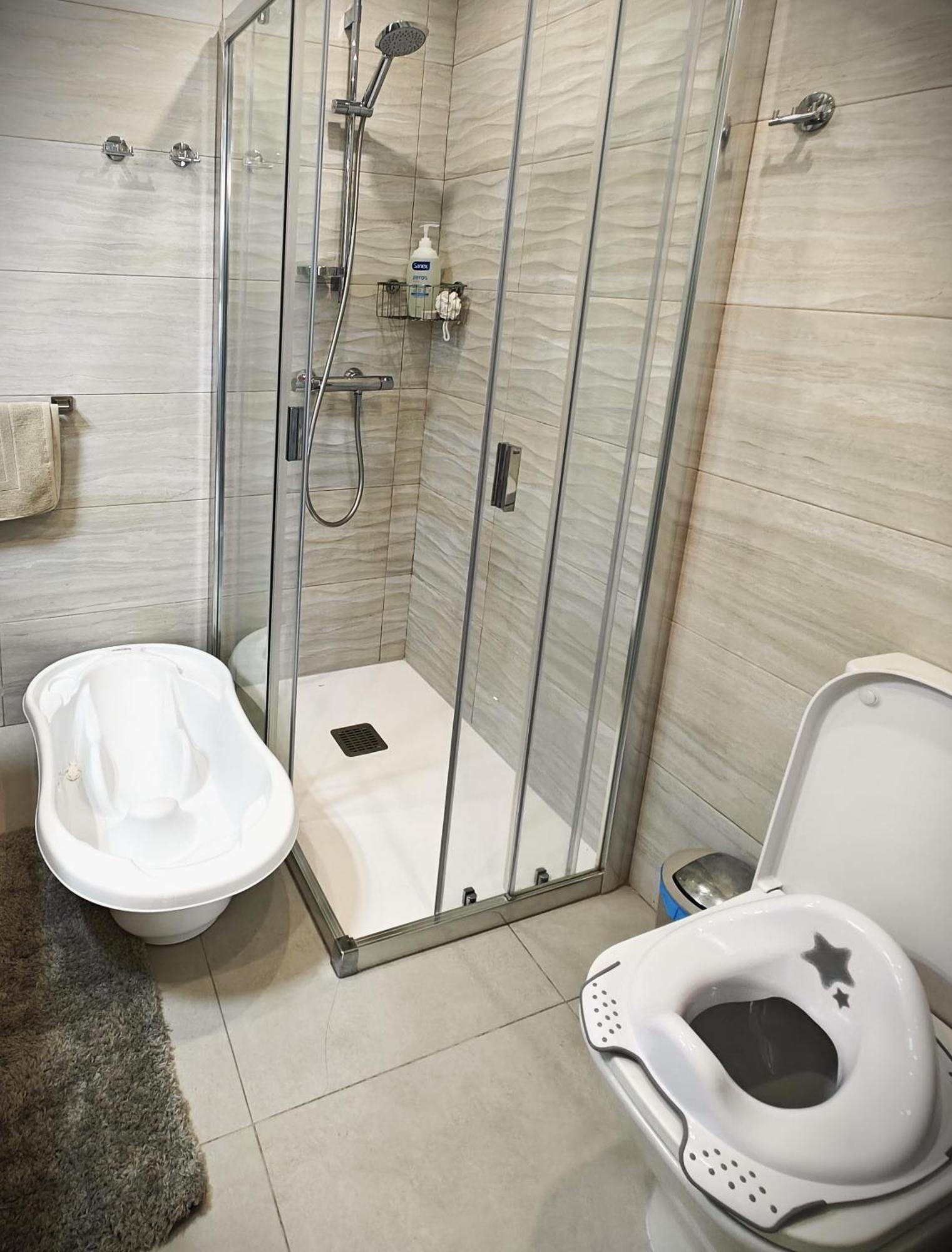 Sun Apartment - 3 Bedrooms, Priv Parking, Pool, Ac, Tv Channels, Fibre Net 洛斯克里斯蒂亚诺斯 外观 照片