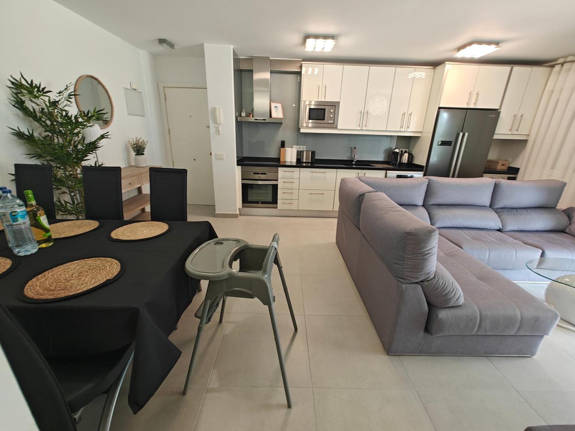 Sun Apartment - 3 Bedrooms, Priv Parking, Pool, Ac, Tv Channels, Fibre Net 洛斯克里斯蒂亚诺斯 外观 照片